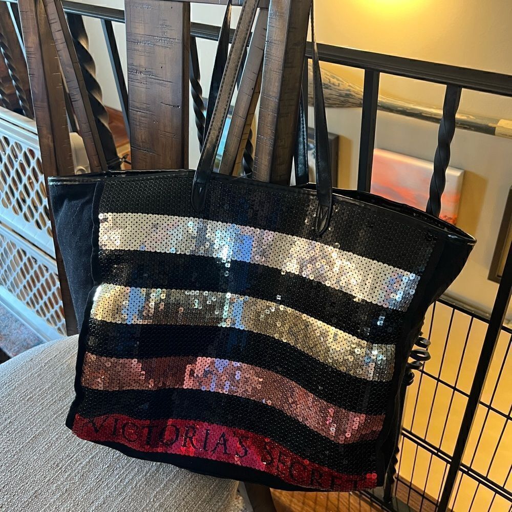 Victoria’s Secret stunning sequin embellished tote bag